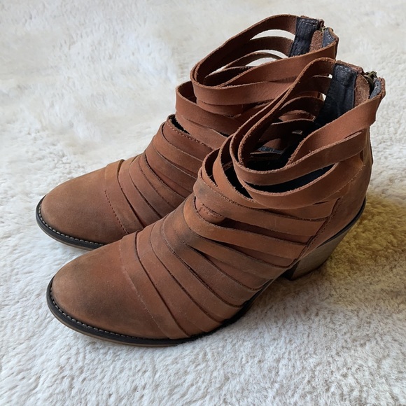 Free People | Hybrid Heel Ankle Boots in Distressed Brown | 39 - Picture 3 of 16